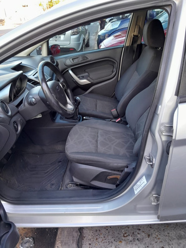 Ford Fiesta Kinetic 1.6 Titanium 120cv