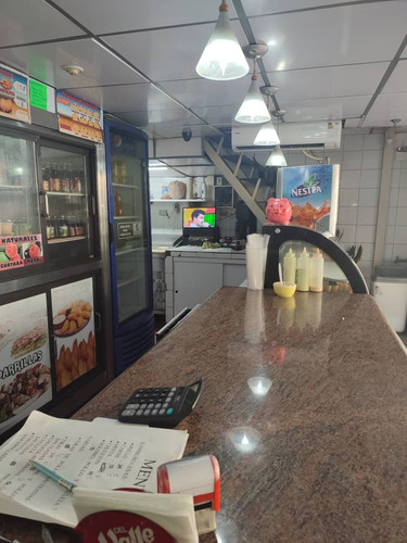 Venta De Fondo De Comercio De Luncheria Ubicado En La Calle Los Laboratorios En Los Ruices Yc