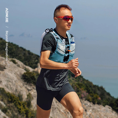 Chaleco Hidratacion 5lts Portabastones Trail Running Aonijie Azul Claro Talle Xl