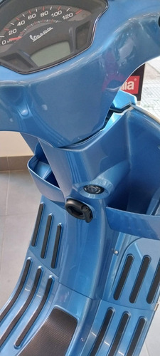 Imagen 2 de 22 de Vespa 150 Sxl