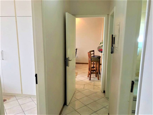 Imagem 10 de 15 de Amplo Apartamento 3 Dormitórios Vista Mar Coqueiros - 4209