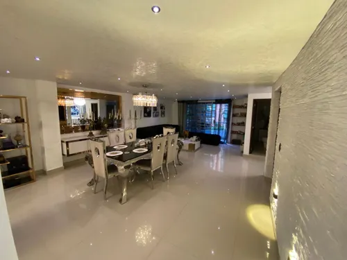 Casa En Venta En Laureles. Cod V12105