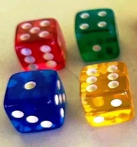 4 Jogos Tabuleiro C/ 16 Pinos E 4 Dados De Ludo Grandes