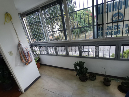 Imagen 17 de 19 de Espacioso Apartamento En Venta El Marques 22-8535