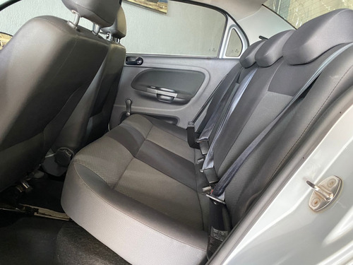 Volkswagen Voyage 1.6 MSI TOTALFLEX 4P MANUAL