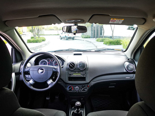 Imagen 14 de 15 de Chevrolet Aveo 2017
