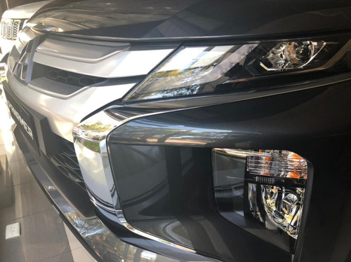 Mitsubishi L200 2.4 Di-d High Power 181cv Cuero