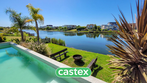 Casa A La Laguna En Venta En Vistas, Puertos