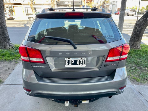 Imagen 6 de 12 de Dodge Journey 2.4 N Sxt 7p 2012