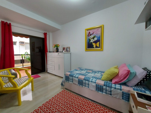 Imagem 7 de 16 de Apartamento De 2 Dormitórios Reformado À Venda Na Praia Da Enseada Em Guarujá-sp - Ap05718 - 69230524