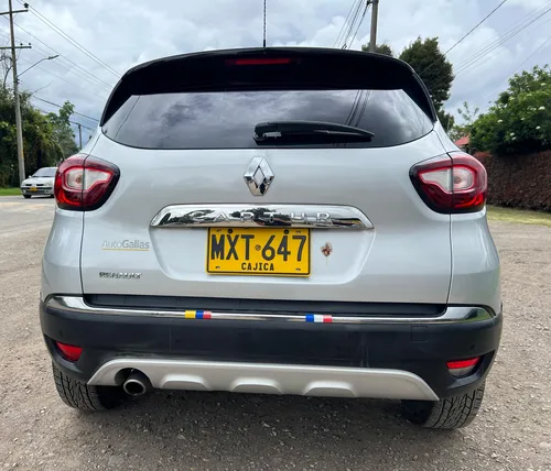 Renault Captur 2.0 Intens Automática