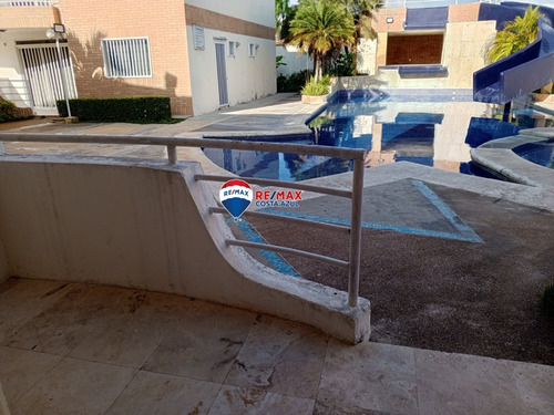 En Venta Apartamento Moderno Listo Para Disfrutar En El Conjunto Villa Alejandra En Tucacas.