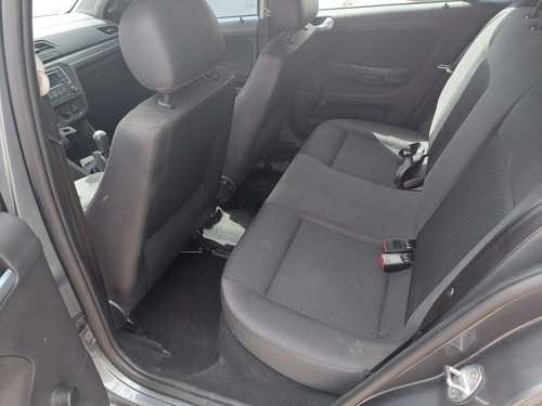 Imagen 11 de 25 de Volkswagen Gol Trend 2017 1.6 Trendline 101cv Msi