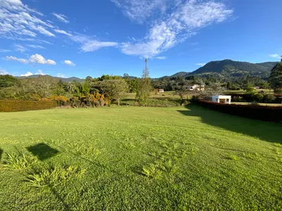 Lote y casalote en venta