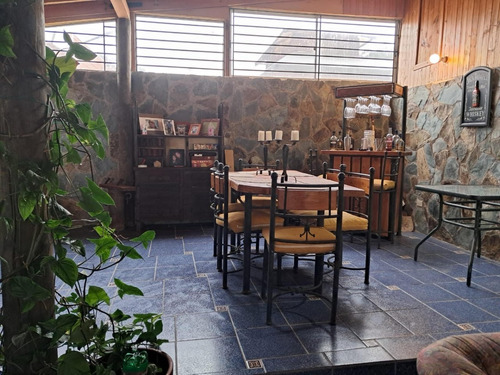 Cómoda Casa En Pichilemu, Sector Infiernillo