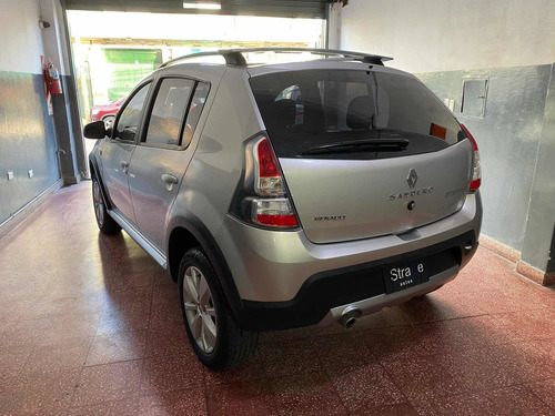 Renault Sandero Stepway 1.6 Dynamique 105cv 2011