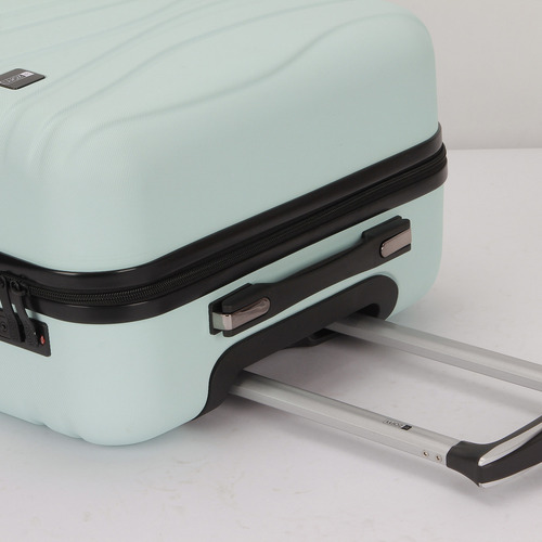 Set Completo De 3 Valijas Para Viaje Zom Linea Wavy | Blue Mint Con Carcaza Rígida, Carro Reforzado Y Candado De Combinación.
