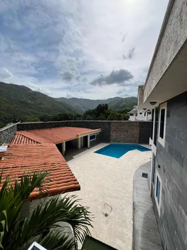 Hermosa Casa En El Castaño Dv