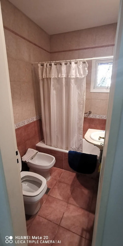 Imagen 10 de 14 de Casa 5 Ambientes 3 Baños 1 En Suite Y Cochera Cubierta