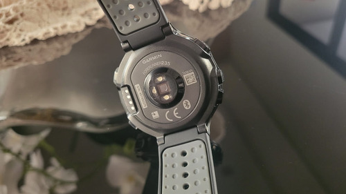 Relógio Garmin Forerunner 235 Preto