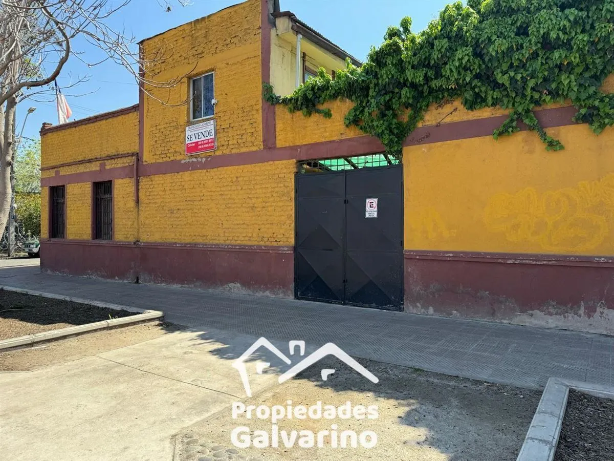 Imagen 2 de 17 de Casa En Venta En Santiago