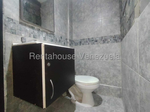 Dennymar, Alquila Bella Casa En Exclusiva Urbanizacion De Cabudare Dispone De 4 Habitaciones 3 Baños Amoblada! Con Vigilancia Las 24 Horas Y Bellas Areas Comunes B5a17969