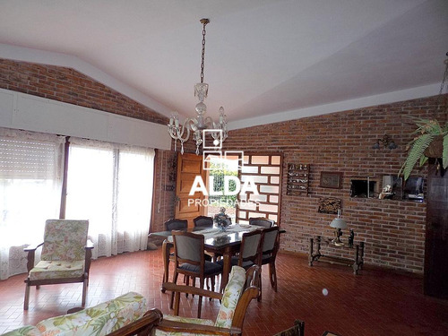 Casa Playa Grande Piriápolis 4 Dorms Venta Ca101659