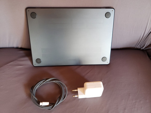 Apple Macbook Air M2 2022 Midnight 13.6 8gb De Ram 256gb Ssd Azul (Usado)