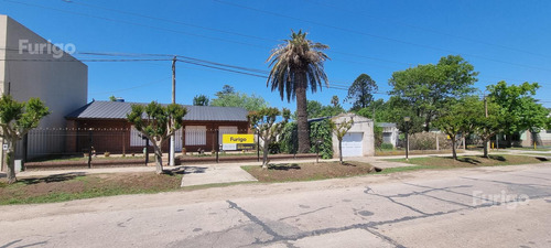 Casa 2 Dormitorios En Soldini. Alto Potencial Comercial. Segunda Unidad A Refaccionar