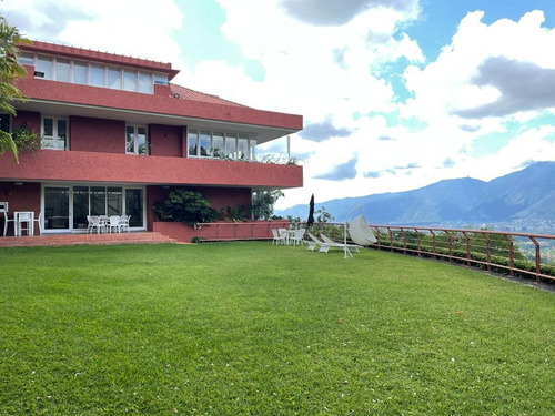 Imagen 1 de 14 de Espectacular Casa En Venta En El Alto Hatillo !!