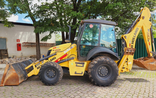 Retroescavadeira New Holland B 110 B Ano 2021