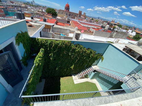 Residencia En El Centro Histórico De Querétaro, 6 Recamaras,