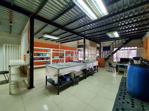 Imagen 10 de 11 de Venta De Galpón Con Almacén Prolongación Av. Aragua 23-6247gbf