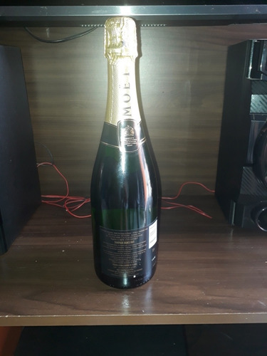 Imagem 1 de 3 de Moët & Chandon Champagne