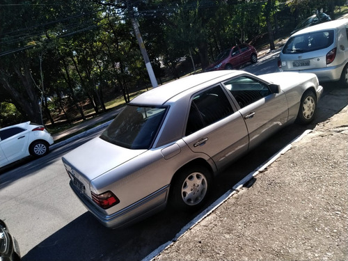 Mercedes-benz E220 W124