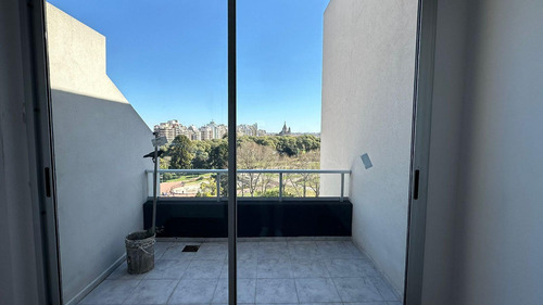 Venta Departamento En Duplex 3 Ambientes - Parque Chacabuco