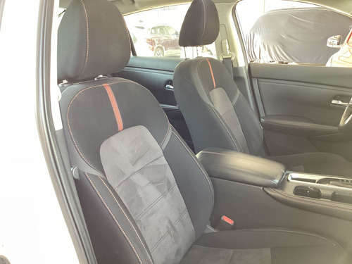 Nissan Sentra 2.0 SR Bi-Tono At