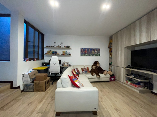 Imagen 9 de 21 de Precioso Departamento Triplex, Casi Nuevo, 4 Dormitorios