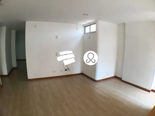 Lujoso Apartamento En El Corazón De Laureles