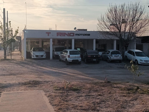 Venta Local Comercial, 3 Oficinas Vidriadas, 1 Baño, 1 Sala De Espera, 1 Cocina.