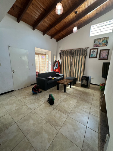Casa 3 Dormitorios Ibarlucea - Pileta- Cochera