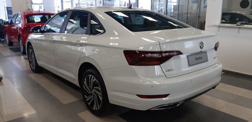 Imagen 3 de 16 de Volkswagen Vento 1.4t Highline Md