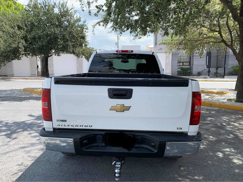 Imagen 9 de 12 de Chevrolet Silverado 2011 A Pickup Silverado 2500 Cab Ext Mt