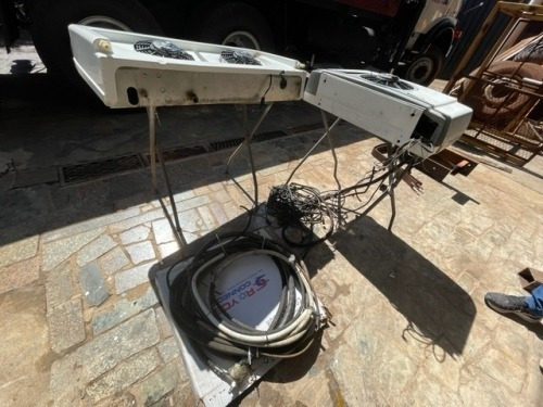 Imagem 3 de 17 de Aparelho Termo King V300 Max 12 Volts Ano 2013 Completo.
