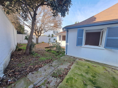 Casa Venta 3 Dorm. 2 Baños, Servicios, Metro Magallanes