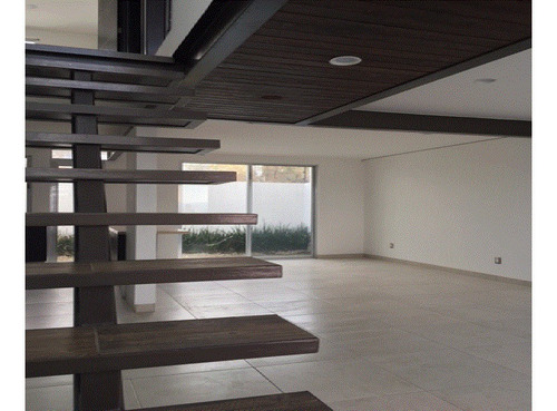 Imagen 3 de 18 de Casa En Renta/venta En Zibata!!!
