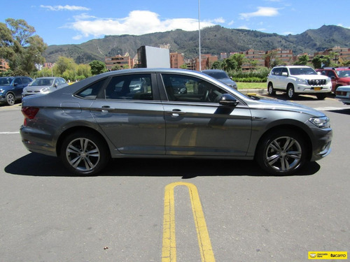 Volkswagen Jetta R Line Tp 1400