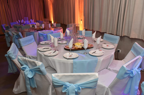 Casa Con Piscina Climatizada Alojamiento Y Para Realización De Eventos.