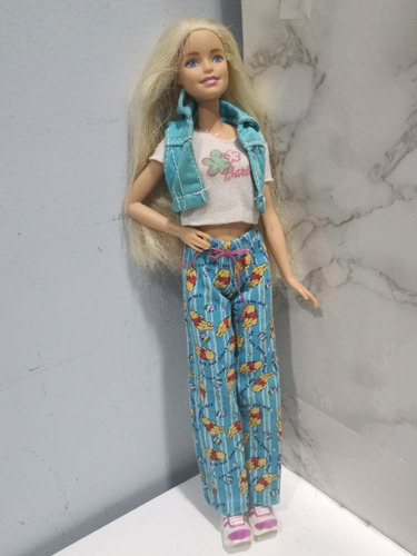 Barbie Pantalón Winnie Pooh (Usado)