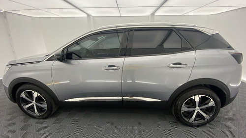 Imagen 4 de 25 de Peugeot 3008